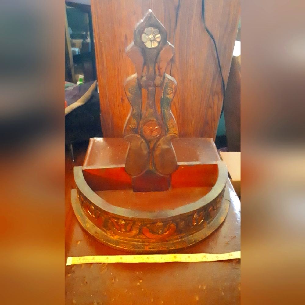Gorgeous! Wall sconce/shelf
